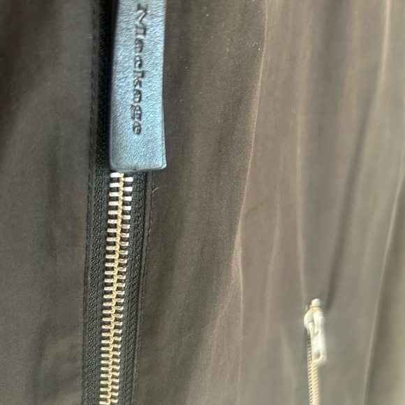 Mackage M women’s vintage vibe y2K bomber size 38 (M) good condition women’s. - Picture 11 of 15